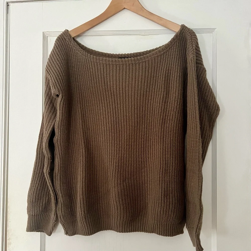 (2) sweaters - S/M - Picture 2 of 7